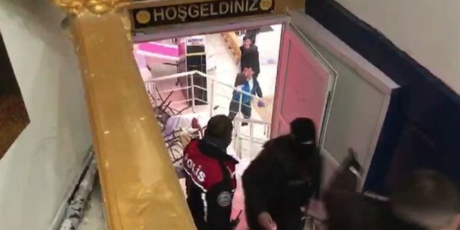 Düğün sahiplerinden polise saldırı: 5 polis ve 1 bekçi yaralandı