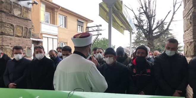 Bursa'da eski einin ldrd okul mdiresinin cenazesi defnedildi