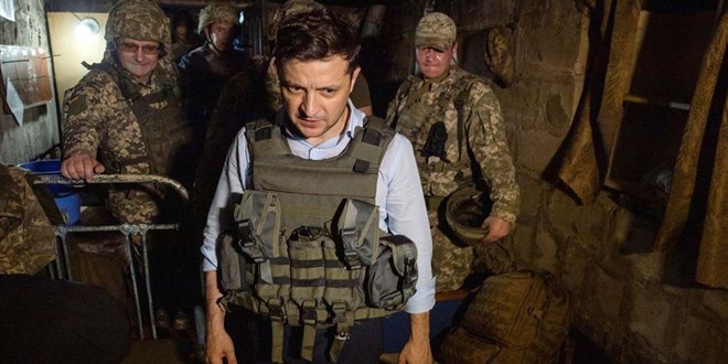 Ukrayna Rus işgaline hazırlanıyor! Devlet Başkanı Zelenskiy tatil ilan etti!