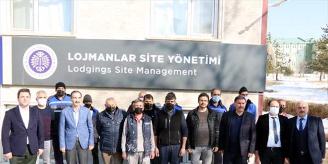 �niversite lojmanlar� site y�netiminden eylem yapan i��ilerle ilgili a��klama