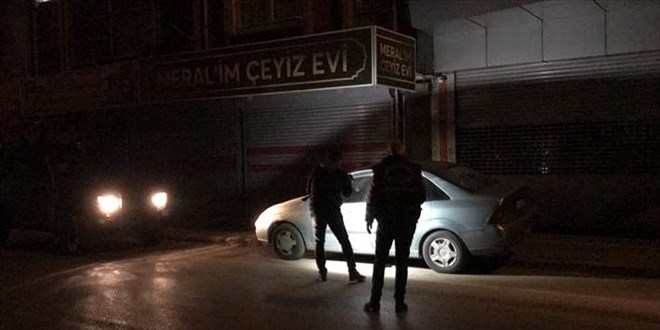 Adana'da otomobil altında el yapımı patlayıcı bulundu