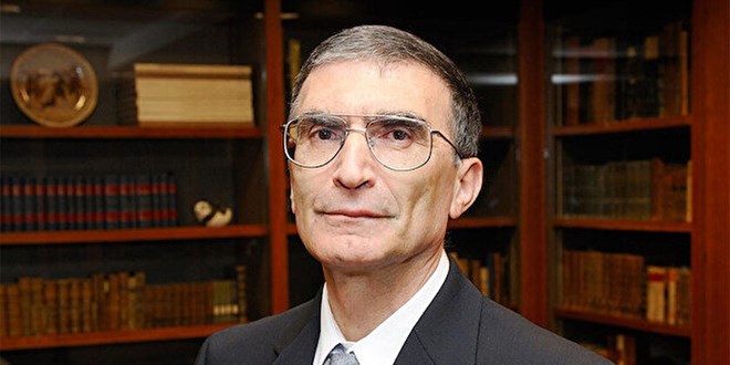 Nobel ödüllü Aziz Sancar'dan 'Ayrım yapmadan aşınızı olun' çağrısı