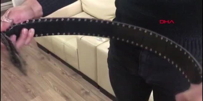 Kemerinden kılıç çıkan yabancı uyruklu, İstanbul İl Göç İdaresine teslim edildi