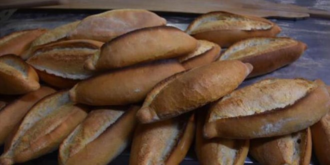 İzmir'de ekmeğin gramajı düştü, fiyatı arttı