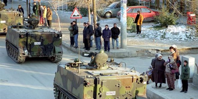 28 ubat 'Postmodern darbe'sinin zerinden 25 yl geti