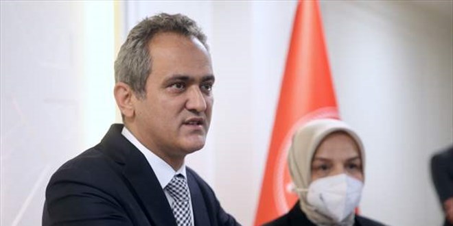 Bakan Özer, öğretmenlerin aşı oranını vererek yüz yüze eğitim açıklamasında bulundu