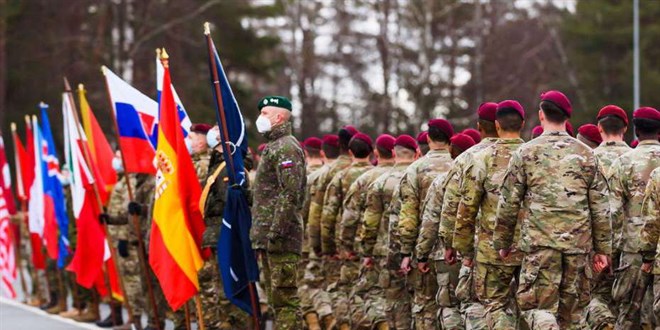 NATO Mukabele Kuvveti unsurlar Romanya'da