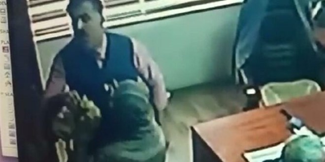 Yardım isteyen kadını, vakıf müdürü yaka paça dışarı attı