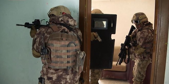 Polis Özel Harekat, Göreve &amp;#39;Operasyon Köyü&amp;#39;nde Hazırlanıyor - Memurlar.Net