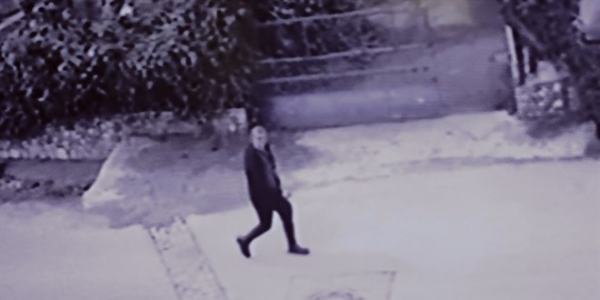 60 ya��ndaki emekli �iftin bir y�ll�k eme�ini h�rs�z �ald�