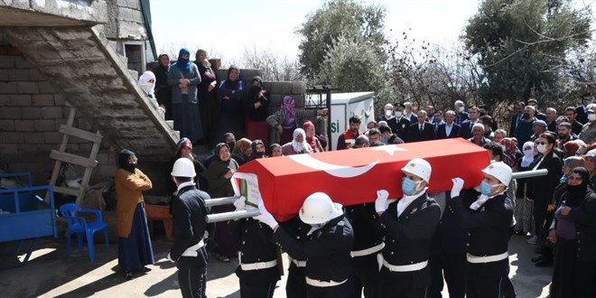 Kazada ağır yaralanan stajyer polis hayatını kaybetti
