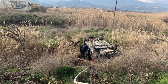 Ters d�nen ara�tan sa� ��kt�lar