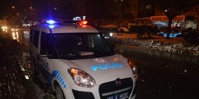 Afyonkarahisar'da t�fekle yaralanan ki�i hastaneye kald�r�ld�