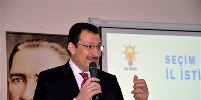 AK Parti'li Yavuz, Ayd�n'da �l �sti�are Toplant�s�'nda konu�tu