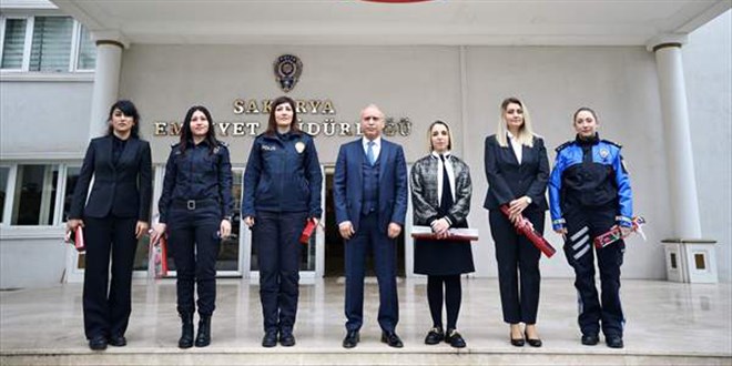 Kadn emniyet mdrleri, vatandala kurduklar diyalogla fark oluturuyor