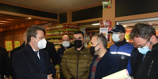 Vali stokçuluğa el koydu, marketlerde sıvı yağları denetledi