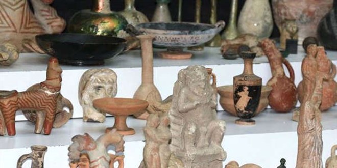 Hrvatistan snrnda el konulan arkeolojik eserler Trkiye'ye iade edildi