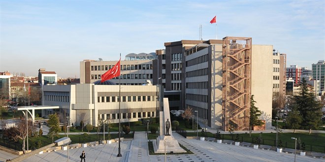 Bu belediyede 26 müdürlüğün 13'ünün başında kadınlar var