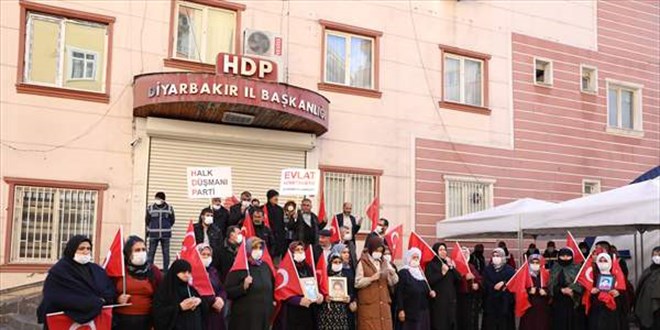 Diyarbakr annelerinden, HDP nne gelmeyen Kldarolu'na tepki