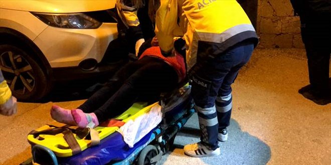 Adana'da bir kadın darbedildiği evden yalın ayak kaçarak kurtuldu