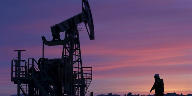 Petrol fiyatları düşüşe ara verdi