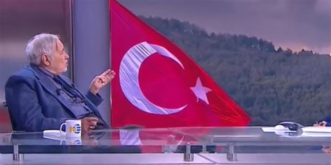 İlber Ortaylı canlı yayında göz yaşlarını tutamadı!