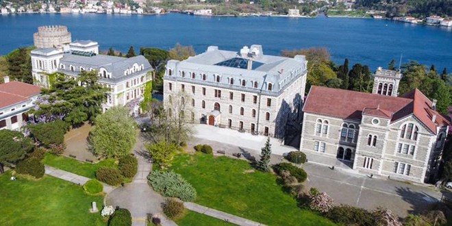 Boğaziçi'nde yeni kurulan Hukuk Fakültesi'nin yabancı dil oranı değiştirildi