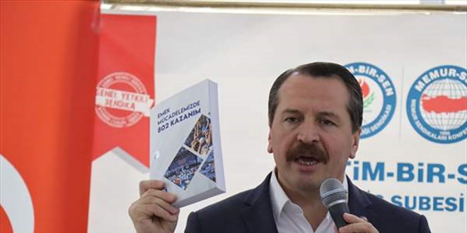 Memur-sen:Emekli maaşını artıracak adım için masada ter dökmeye devam ediyoruz