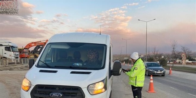 Gaziantep'te 6 g�nde 4 bin 549 ara� ve s�r�c�s�ne ceza kesildi