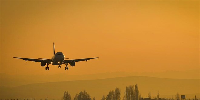 Çin'de 133 kişiyi taşıyan yolcu uçağı düştü