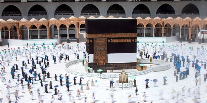 Arabistan'dan yeni aşı ve test kararı: Hac ve umre'nin yolu açıldı