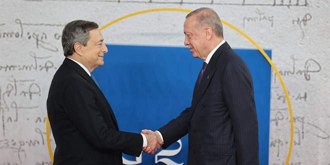 İtalya Başbakanı: Türkiye, Fransa ve İtalya arasındaki grubu tekrar işler hale getireceğiz