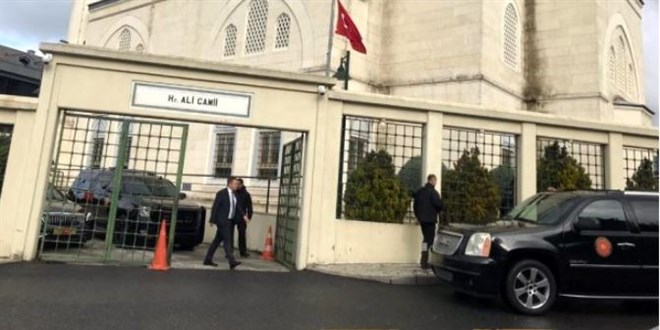 Cumhurbaşkanı Erdoğan, cuma namazını Hazreti Ali Camisi'nde kıldı