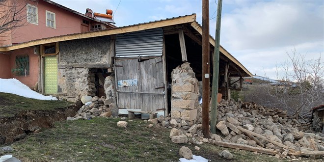 Çankırı'da toprak kayması! Çok sayıda ev tahliye edildi