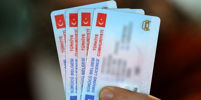 Eski tip sürücü belgeleri yıl sonuna kadar değiştirilebilecek