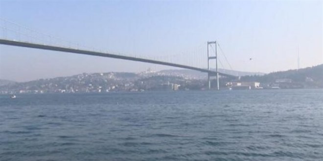 İstanbul Boğazı yeniden gemi trafiğine açıldı