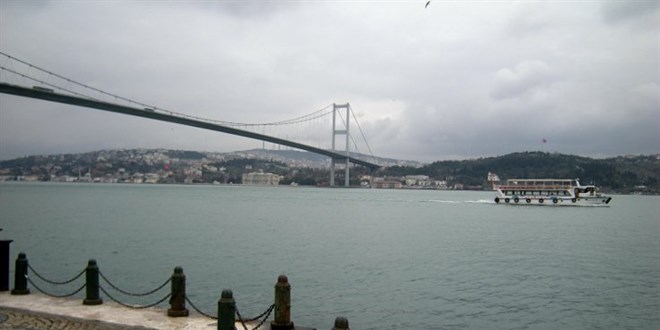 İstanbul Boğazı'nda mayın tarama çalışmaları devam ediyor