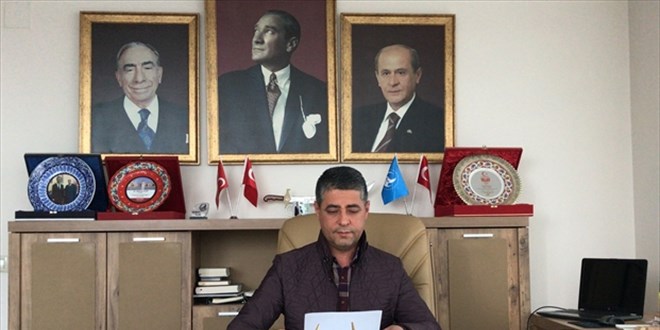 Adana'da belediye meclis yesinin oturumlara katlm gibi gsterildii iddias