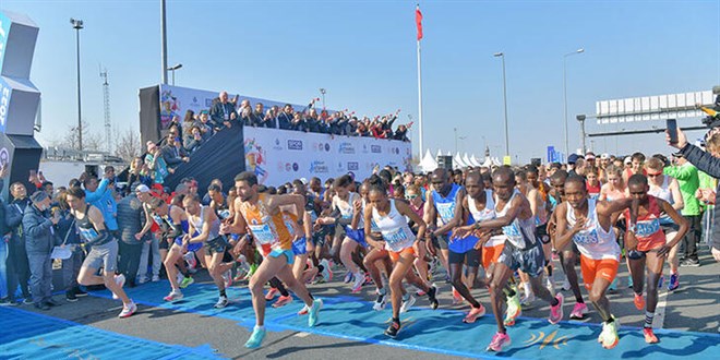 17. İstanbul Yarı Maratonu koşuldu