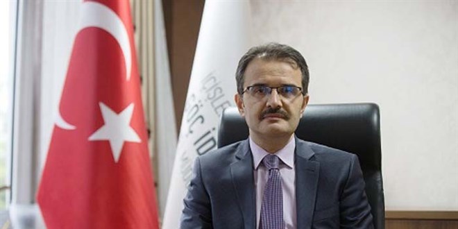 Çankırı Valisi Ayaz, toprak kayması yaşanan köyde incelemelerde bulundu