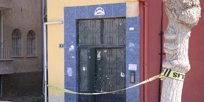 Niğde'de bir kişi apartman merdivenlerinde ölü bulundu