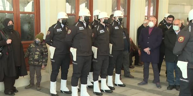Trafik kazasında hayatını kaybeden polis memuru ile eşi Ankara'da toprağa verildi