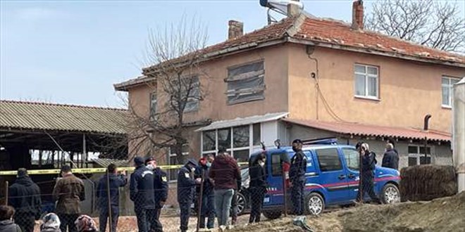 Edirne'de 4 kişilik aile, silahla vurulmuş olarak ölü bulundu