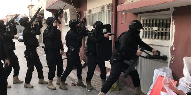 Adana'da DEAŞ'a yönelik operasyonda 7 şüpheli yakalandı