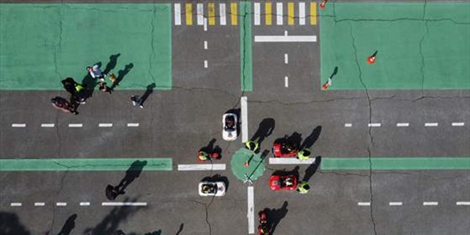 Trafikte hata yapan ebeveynleri ilk önce 'minik trafik dedektifleri' uyaracak