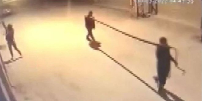 Hırsızlar iş üstünde karşılaştı! O anlar kameralara yansıdı