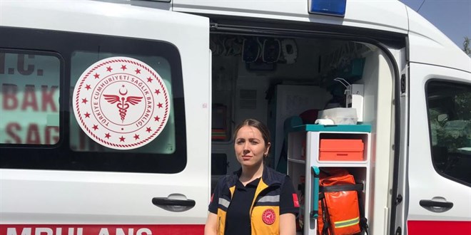 Terk edilen 3 aylık bebeğe sütannelik yapan acil tıp teknikeri konuştu