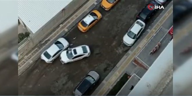Babasına kızıp 10 araca çarptı