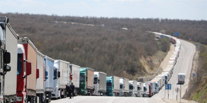 T�r �of�rleri yetkililere seslendi: G�mr�klerde �ekti�imiz �ileleri g�r�n