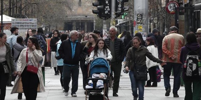 O ülkede akaryakıt fiyatlarına ilginç çözüm! Pazar günü araca binmeyecekler